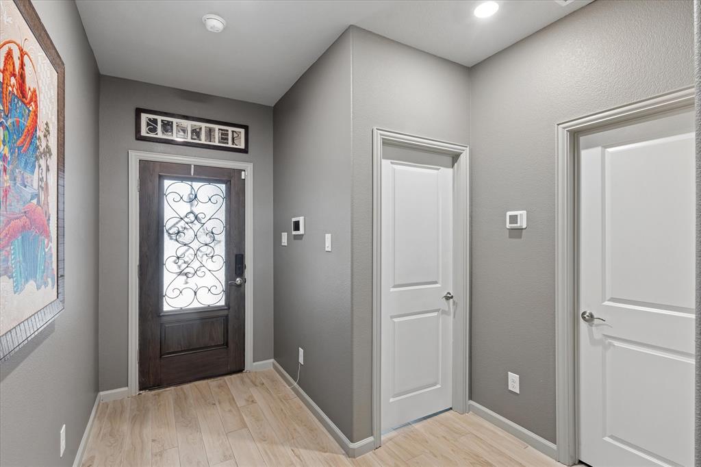 5557 Castle Peak Bnd, Fort Worth, TX 76126 photo