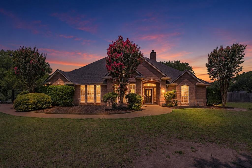 1304 Greenview Dr, Aledo, TX 76008