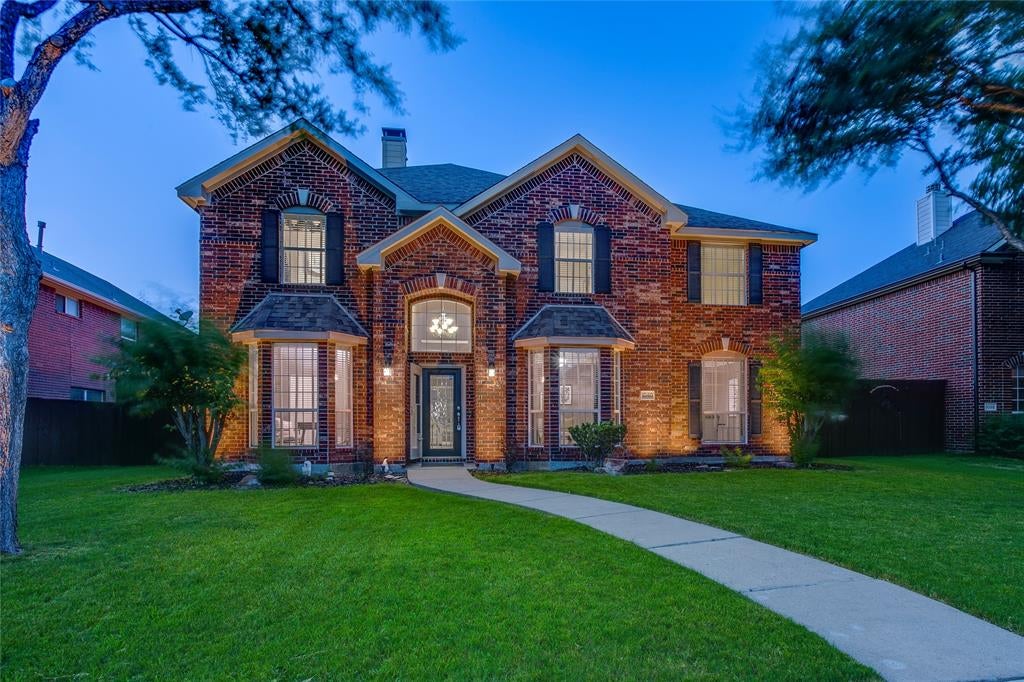 1040 Churchill Dr, Frisco, TX 75036