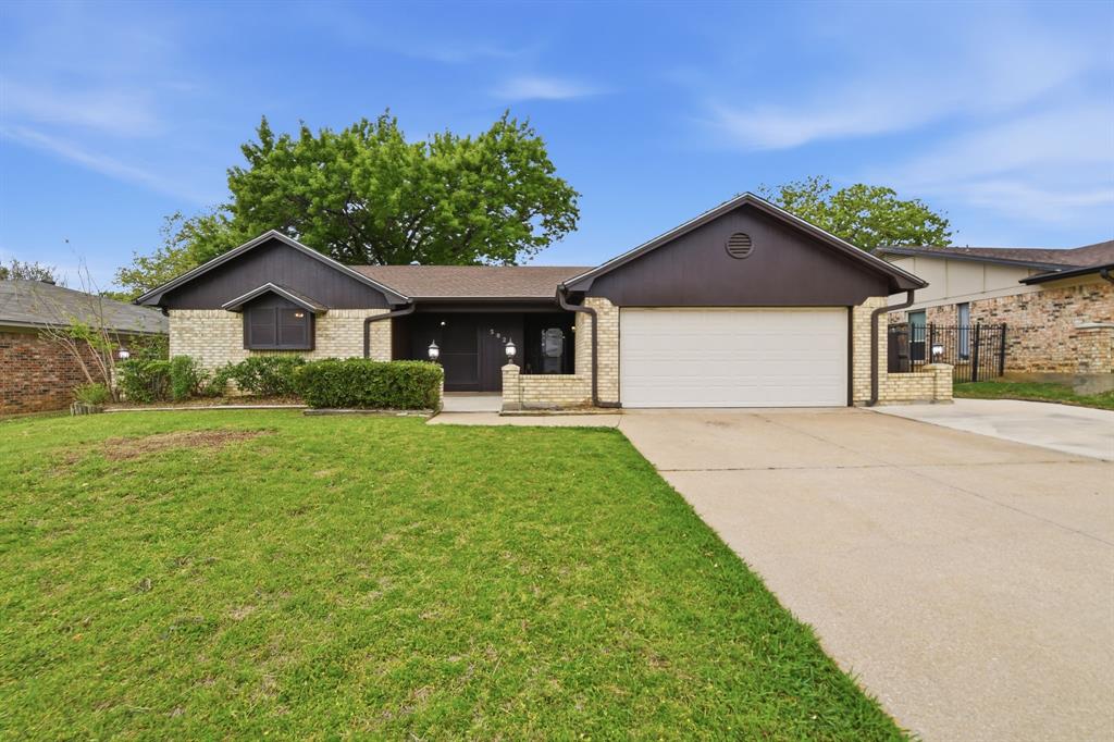 3021 Mossy Oak Ln, Bedford, TX 76021 photo