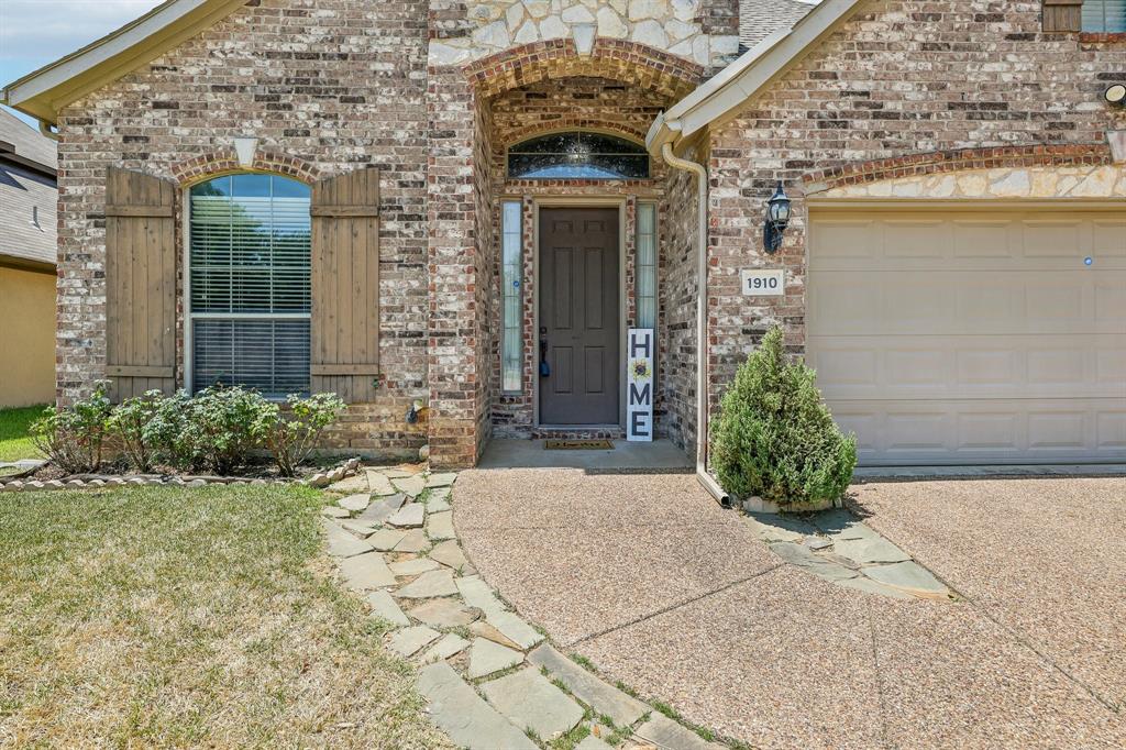 1910 Bentwood Ct, Grapevine, TX 76051 photo