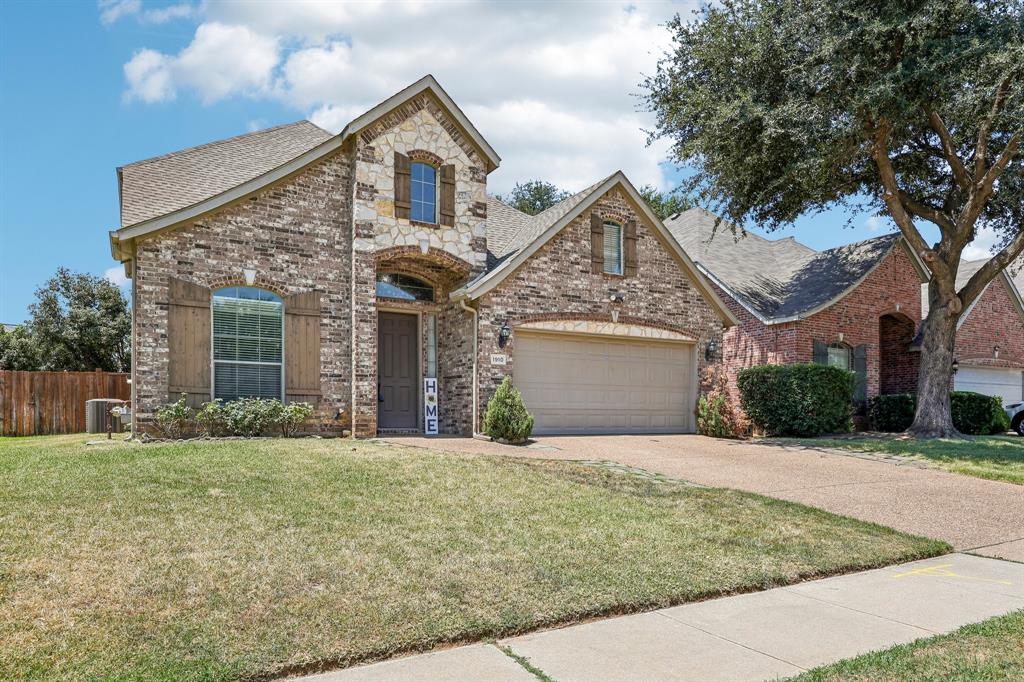 1910 Bentwood Ct, Grapevine, TX 76051