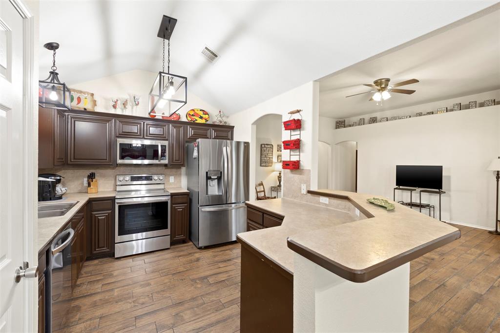 327 Choctaw Trl, Waxahachie, TX 75165 photo