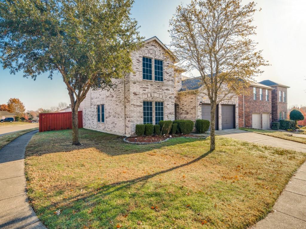 3700 Red Start Dr, Mesquite, TX 75181