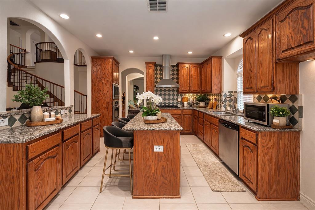 4525 Warbler Ln, Garland, TX 75043 photo