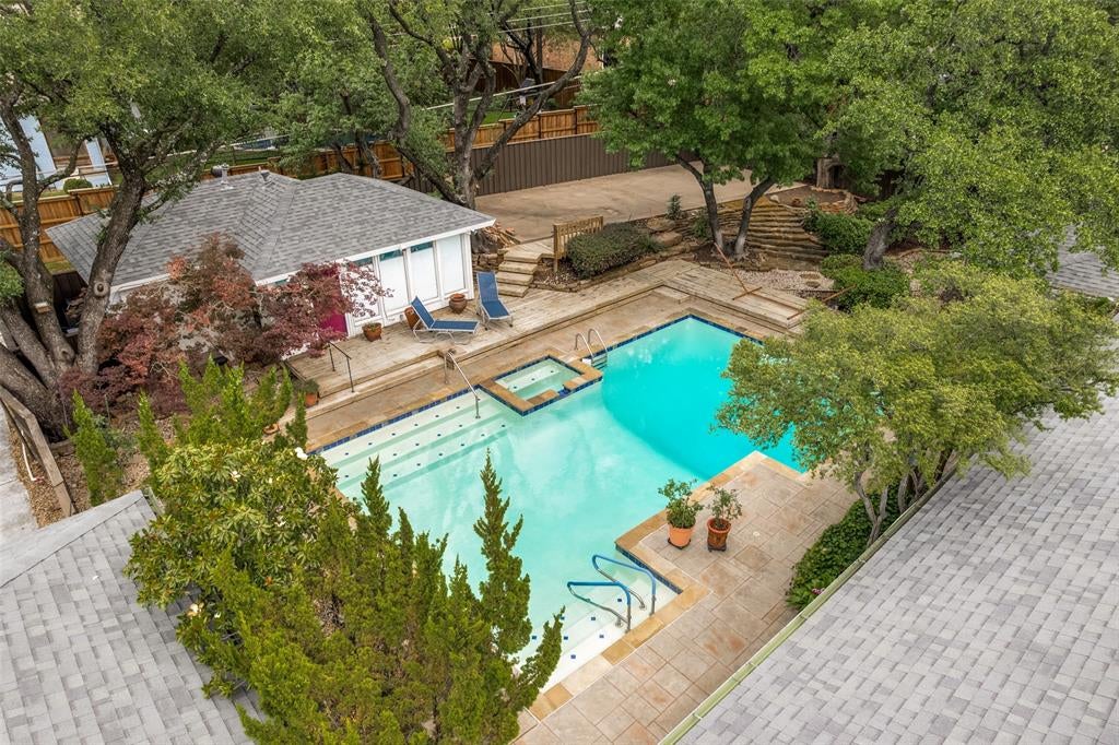 6715 Glenhurst Dr, Dallas, TX 75254 photo