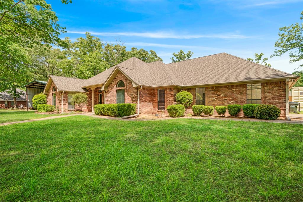212 Wooded Hills Dr, Powderly, TX 75473 photo