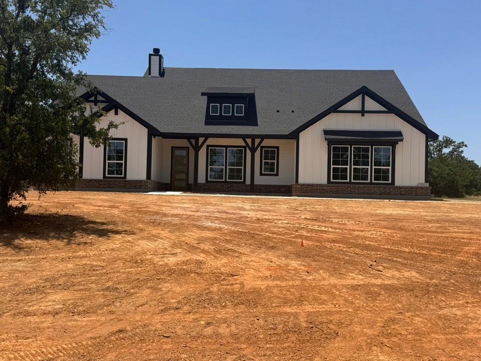 165 Oak Grove Way, Springtown, TX 76082
