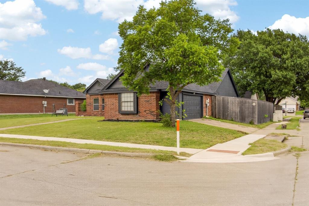 3651 Stresa Ln, Grand Prairie, TX 75052 photo