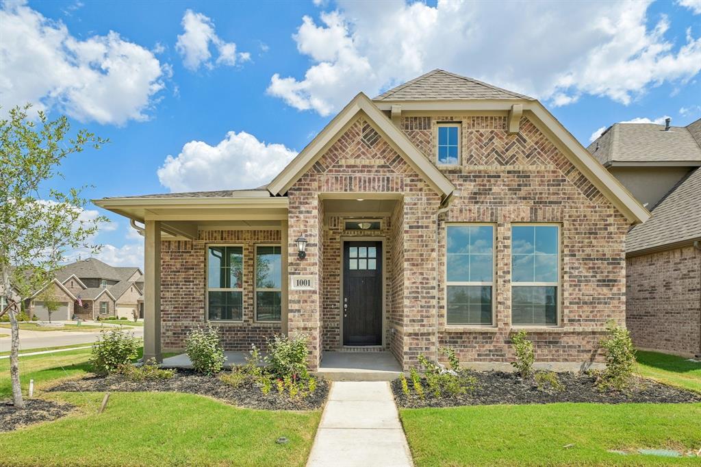 1001 Tarryhill Dr, Crowley, TX 76036