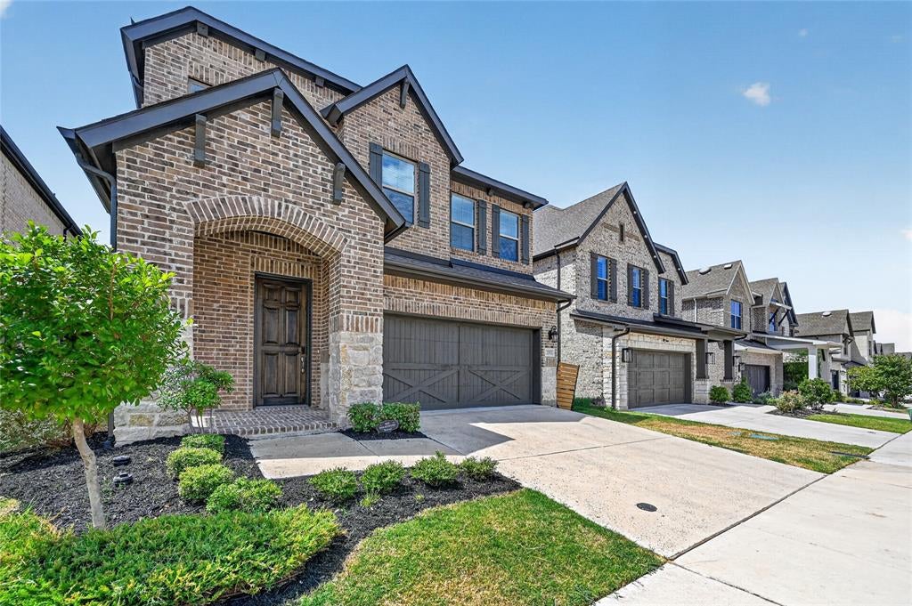 2552 4 Roses Dr, Lewisville, TX 75056 photo