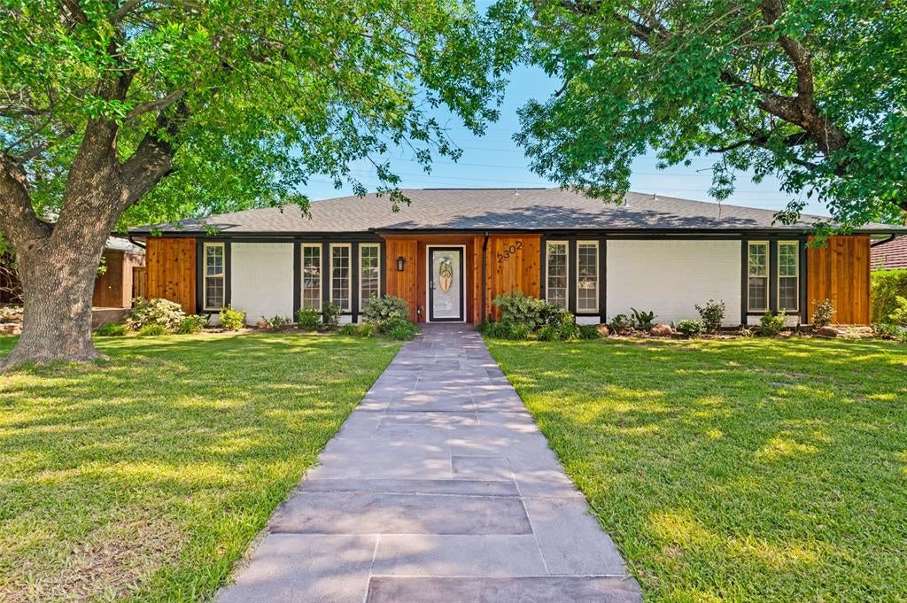 2302 Greenhill Dr, Carrollton, TX 75006