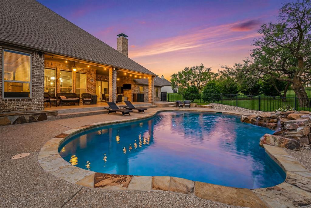 188 Bearclaw Cir, Aledo, TX 76008 photo
