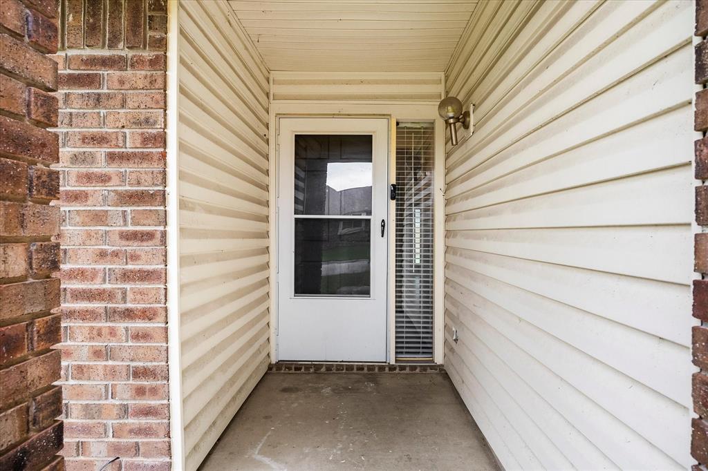 6403 Minuteman Ln, Arlington, TX 76002 photo