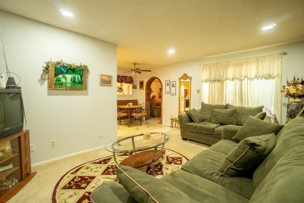 10311 Cradlerock Dr, Dallas, TX 75217 photo