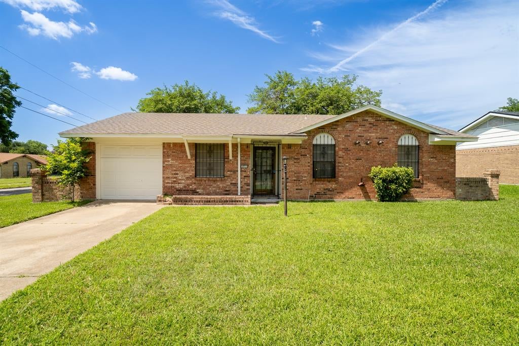 10311 Cradlerock Dr, Dallas, TX 75217