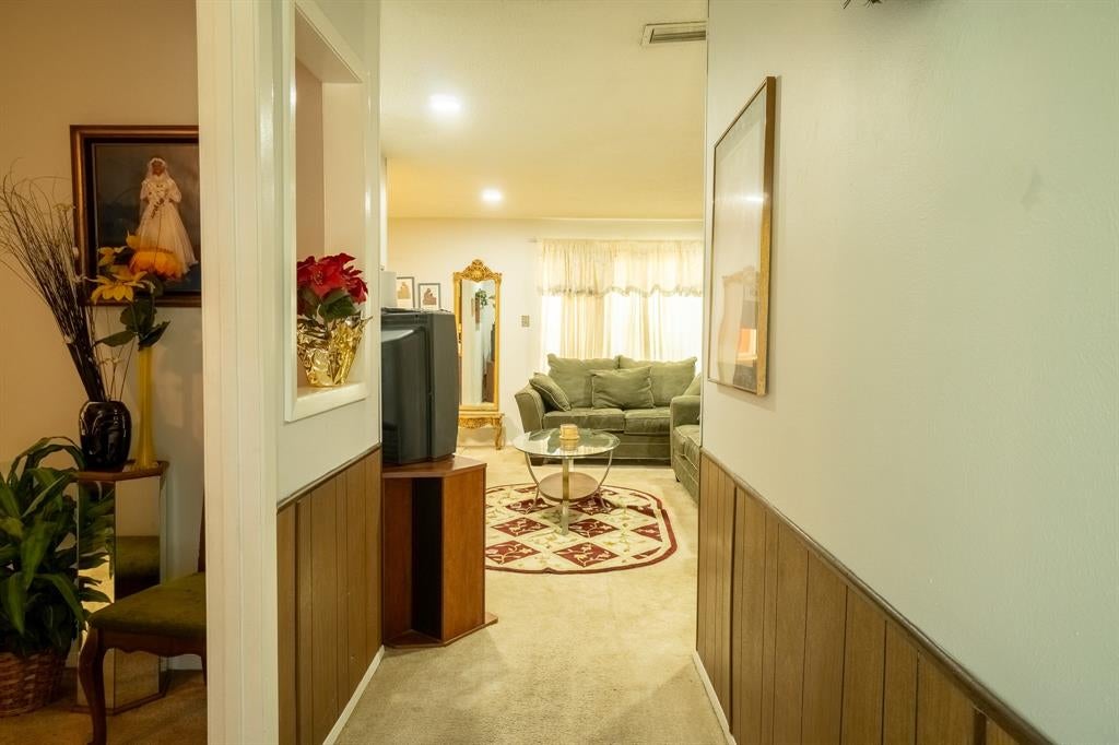 10311 Cradlerock Dr, Dallas, TX 75217 photo