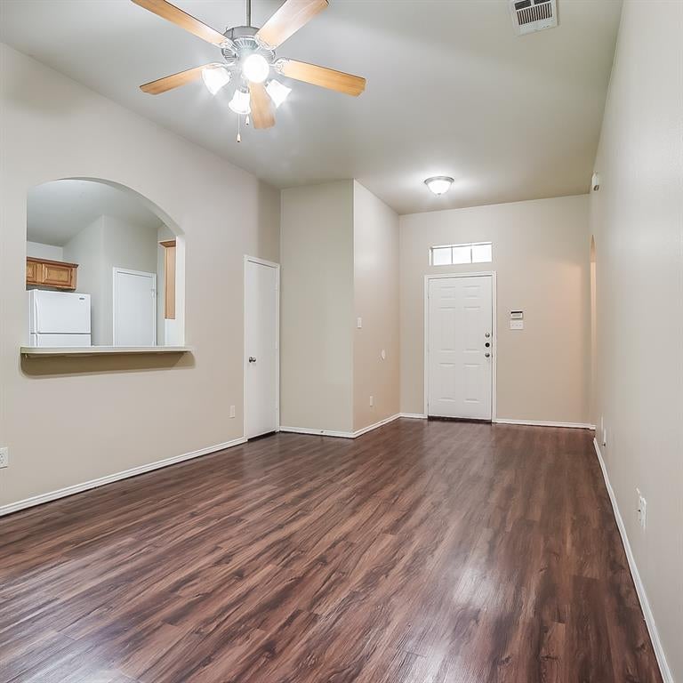 5029 Cottey St, Fort Worth, TX 76105 photo
