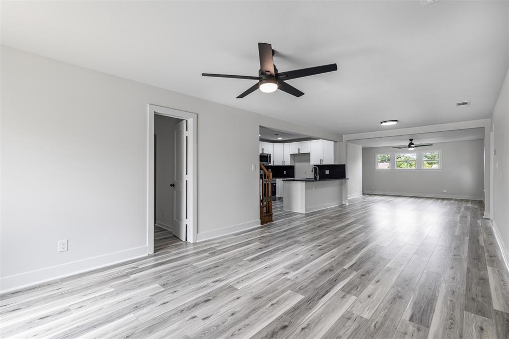 2327 Brookfield Ave, Dallas, TX 75235 photo
