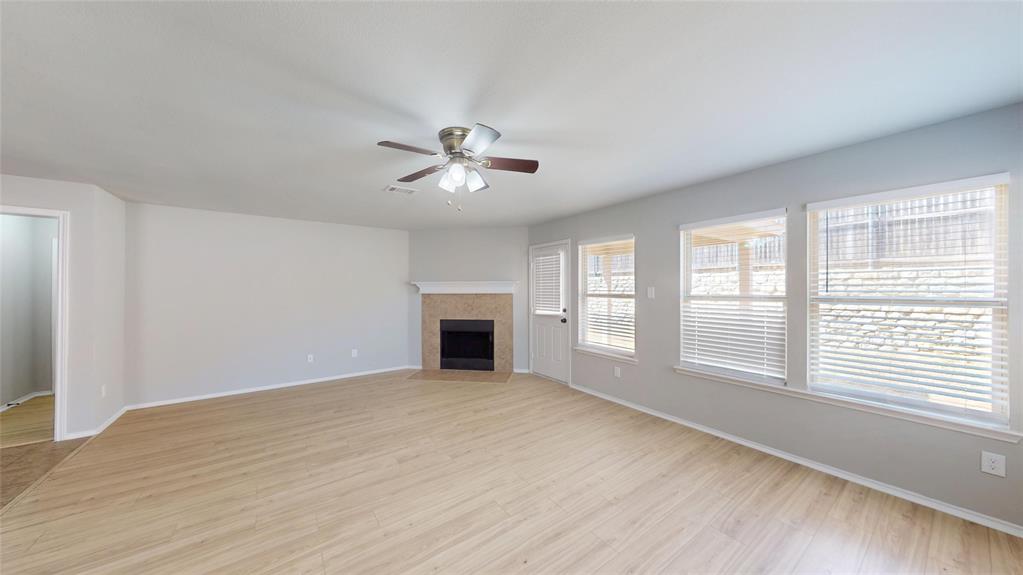 5112 Glen Eden Dr, Fort Worth, TX 76119 photo