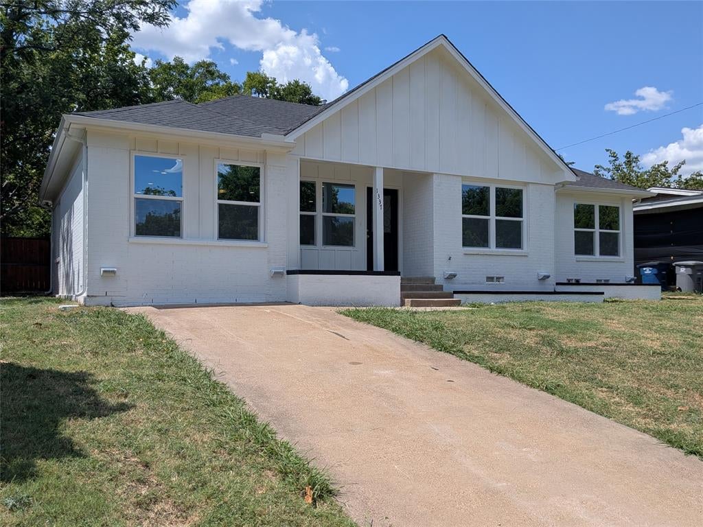 1337 Adelaide Dr, Dallas, TX 75216