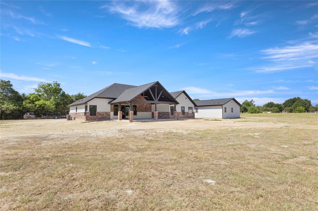 1282 County Road 4105, Greenville, TX 75401 photo