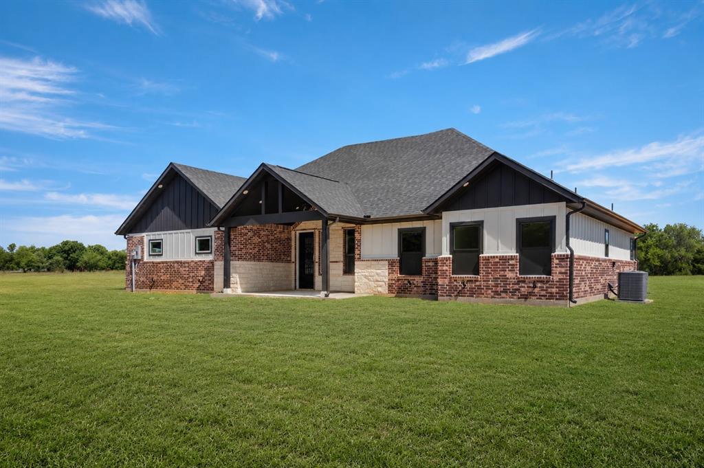 1282 County Road 4105, Greenville, TX 75401 photo