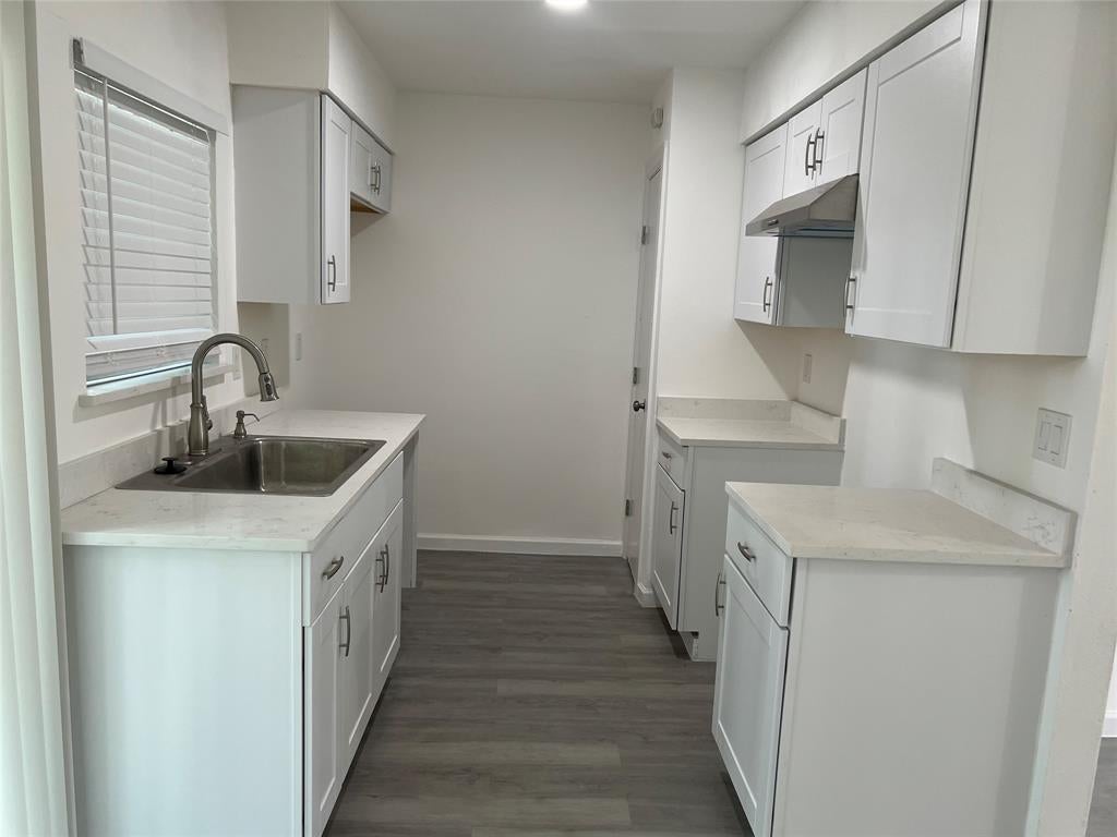 3221 Forestdale Ln, Balch Springs, TX 75180 photo