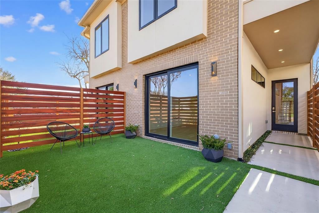 6603 Roper St, Dallas, TX 75209 photo