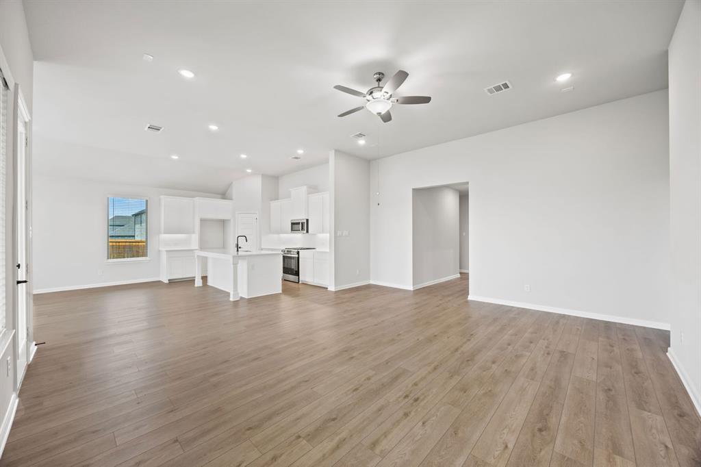 3210 Majesty Ln, Denton, TX 76208 photo