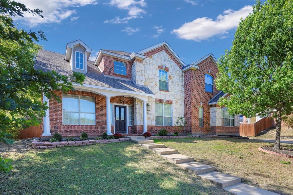 1700 Little River Ct, Desoto, TX 75115