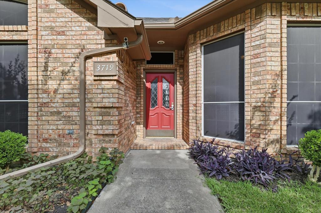 3719 Kelly Blvd, Carrollton, TX 75007 photo