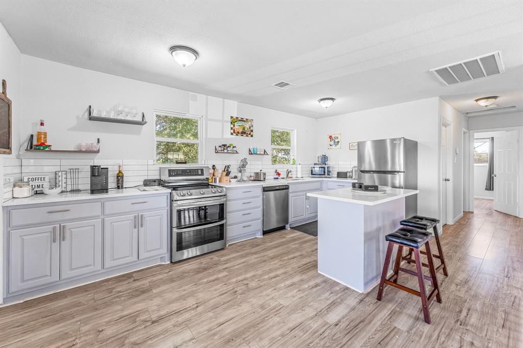 2520 Long Creek, Granbury, TX 76049 photo