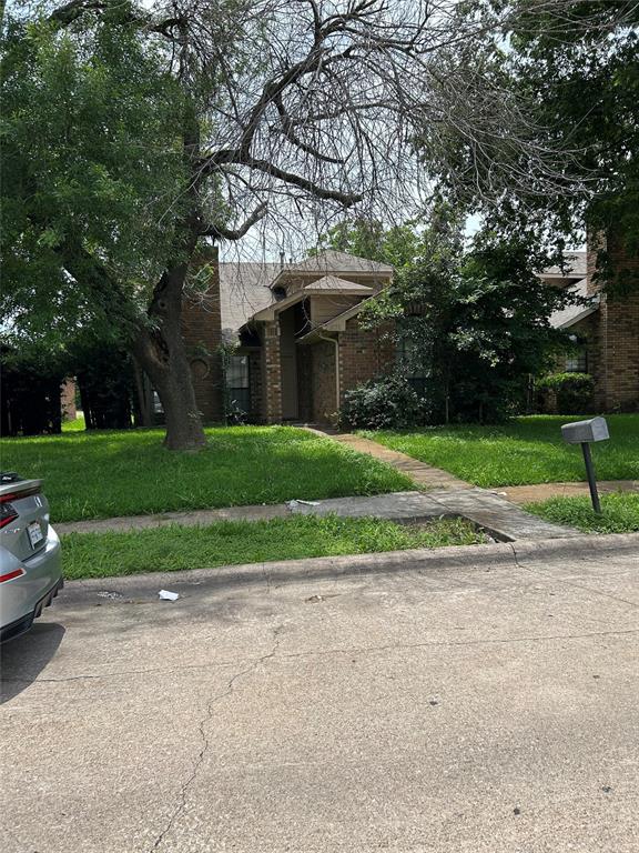 2038 Nectar Dr, Mesquite, TX 75149