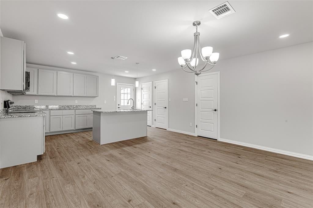 5836 5840 Eastland St, Fort Worth, TX 76119 photo