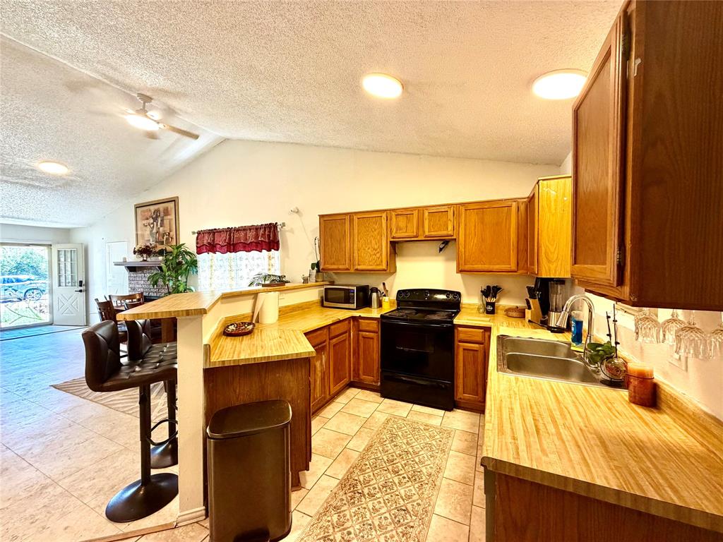 817 Colchester Dr, Mesquite, TX 75149 photo