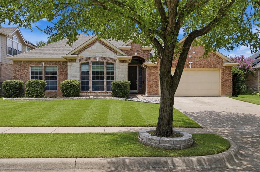 10 Saddlewood Ct, Mansfield, TX 76063
