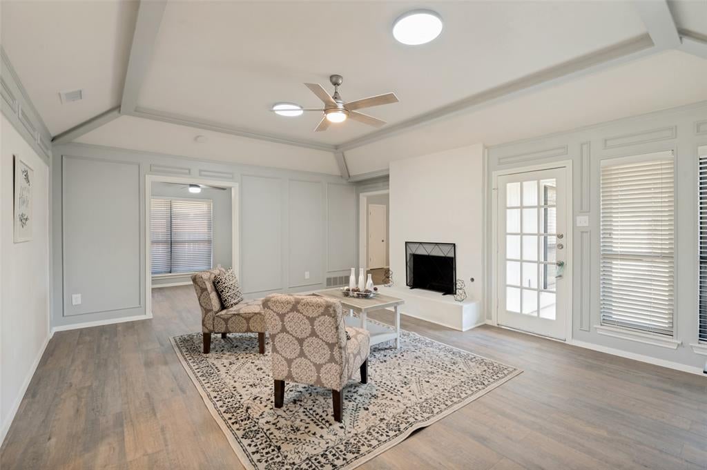 2213 Trinity Spring Dr, Carrollton, TX 75007 photo