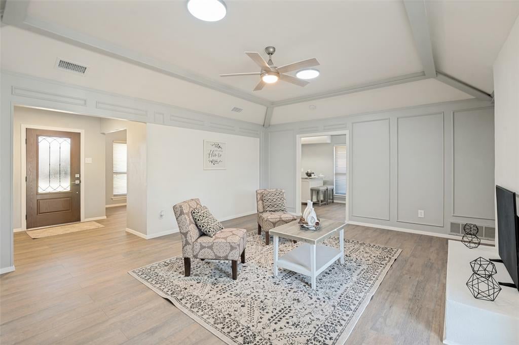 2213 Trinity Spring Dr, Carrollton, TX 75007 photo