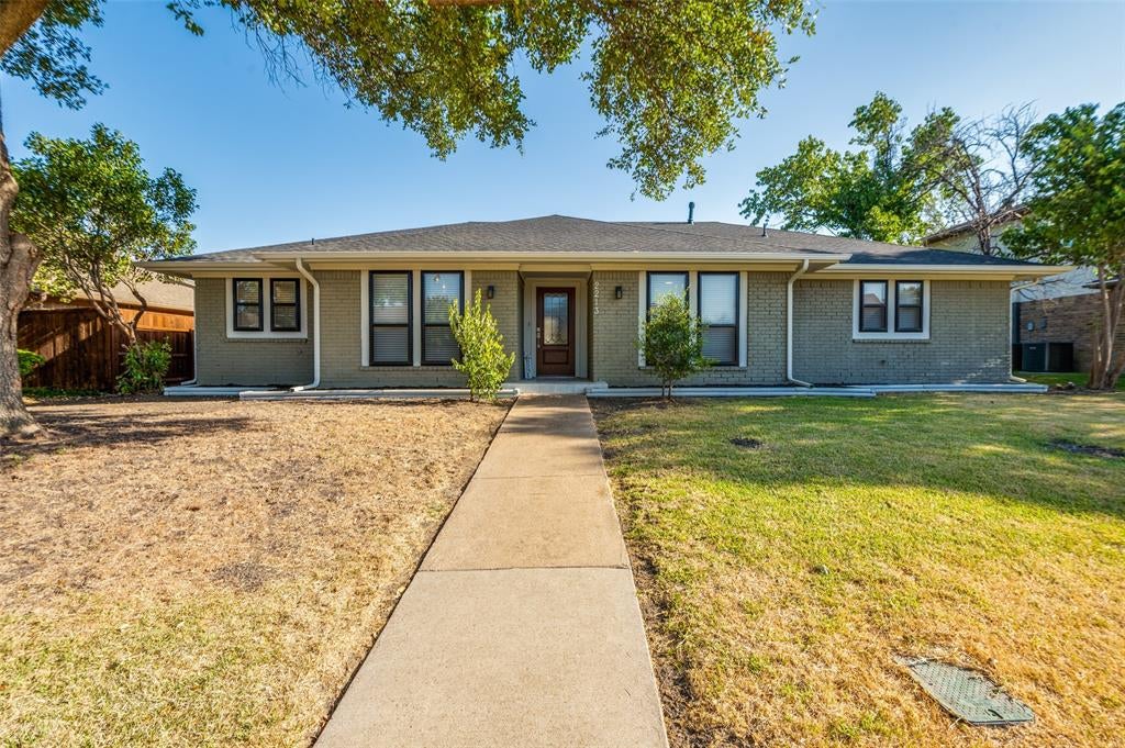 2213 Trinity Spring Dr, Carrollton, TX 75007