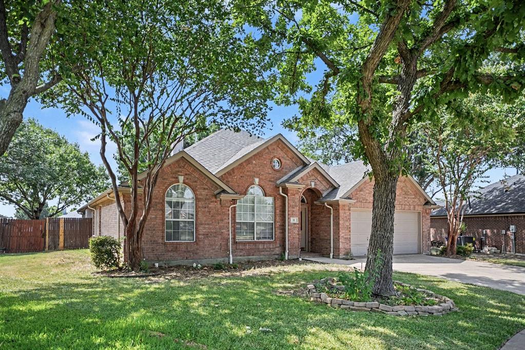 11 Mary Lou Ct, Mansfield, TX 76063 photo