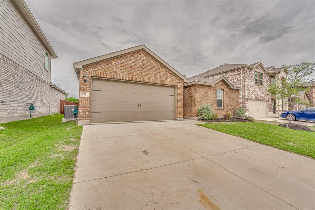 3821 Kenworth Ln, Mckinney, TX 75071 photo