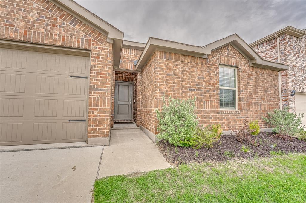 3821 Kenworth Ln, Mckinney, TX 75071 photo