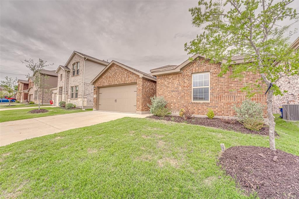 3821 Kenworth Ln, Mckinney, TX 75071 photo