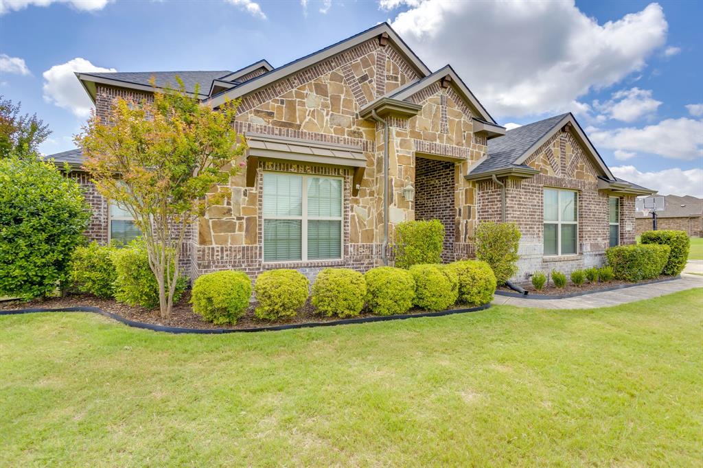 105 Legacy Downs Dr, Fort Worth, TX 76126