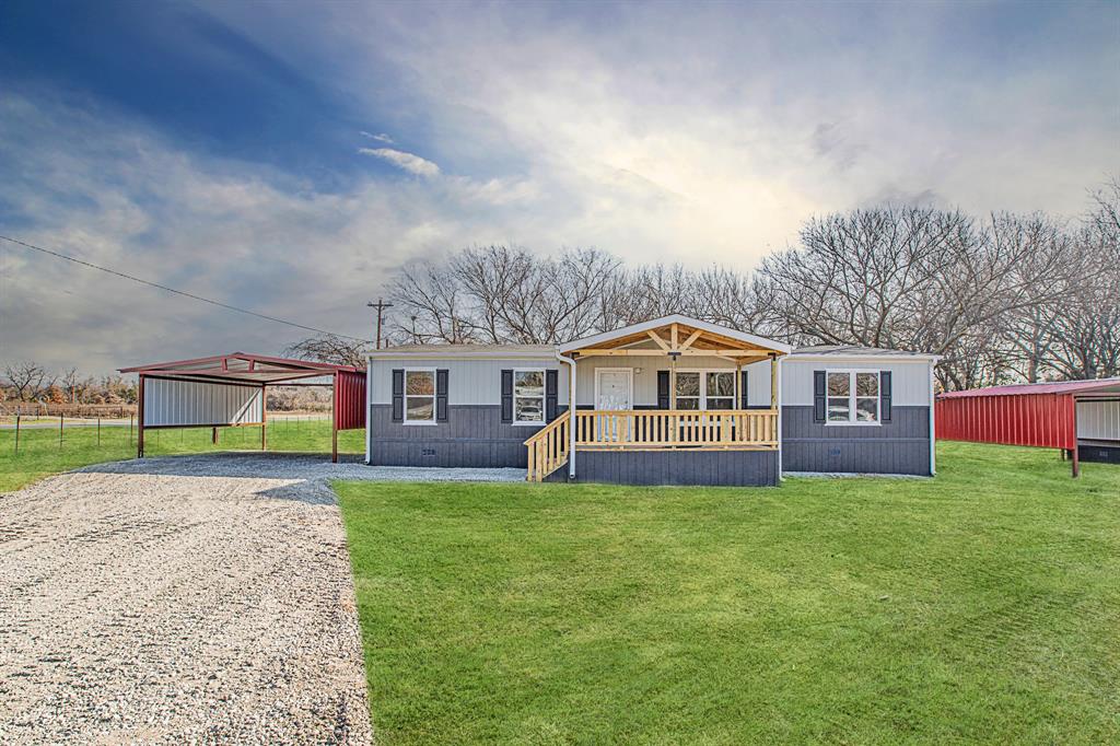 101 Kelly Ct, Azle, TX 76020