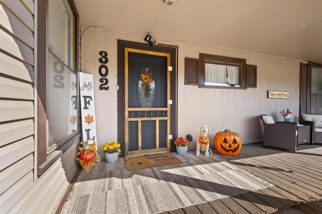302 W Main St, Honey Grove, TX 75446 photo