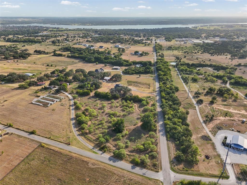 325 Bolton Rd, Granbury, TX 76049 photo