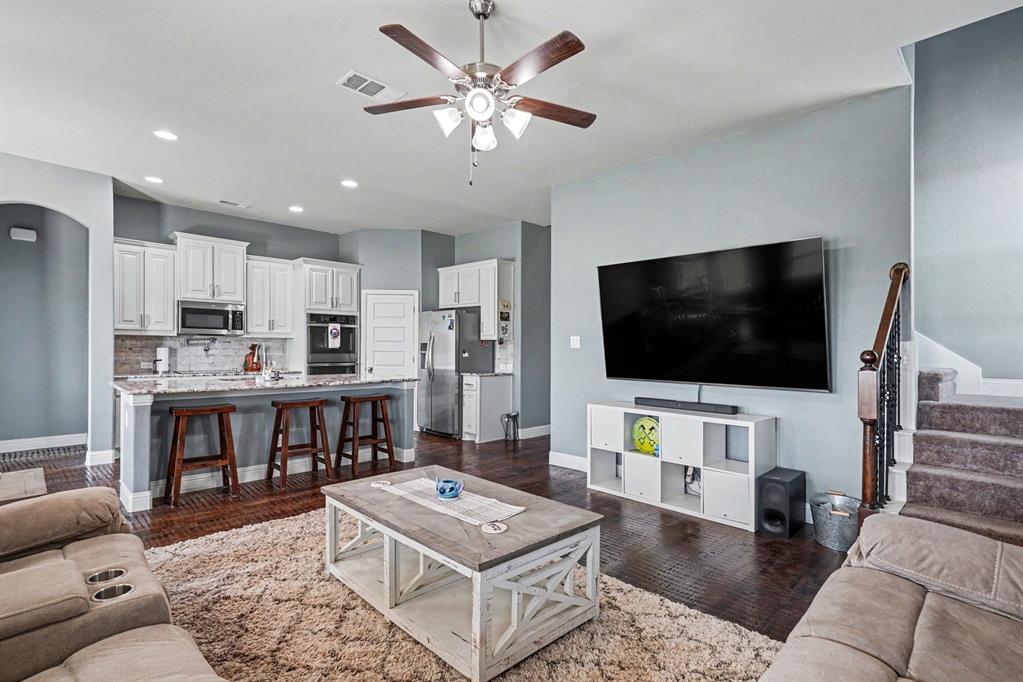 718 Cactus Creek Ct, Godley, TX 76044 photo