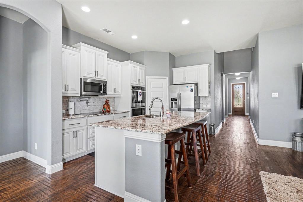 718 Cactus Creek Ct, Godley, TX 76044 photo